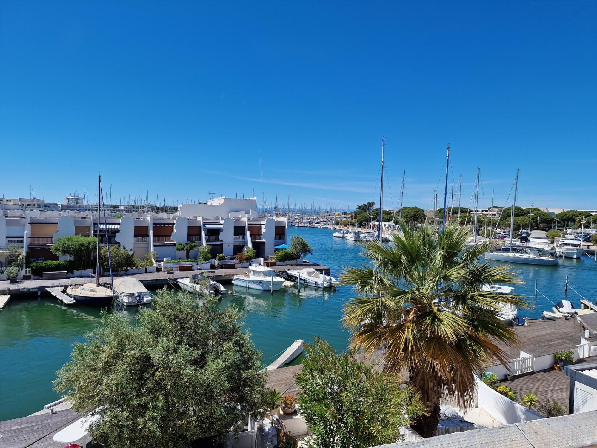 Marina Exceptionnelle - 8 Pers - 120 M2 Vue Mer - Suites Parentales - Cinema - Ponton Le Grau-du-Roi Exterior photo