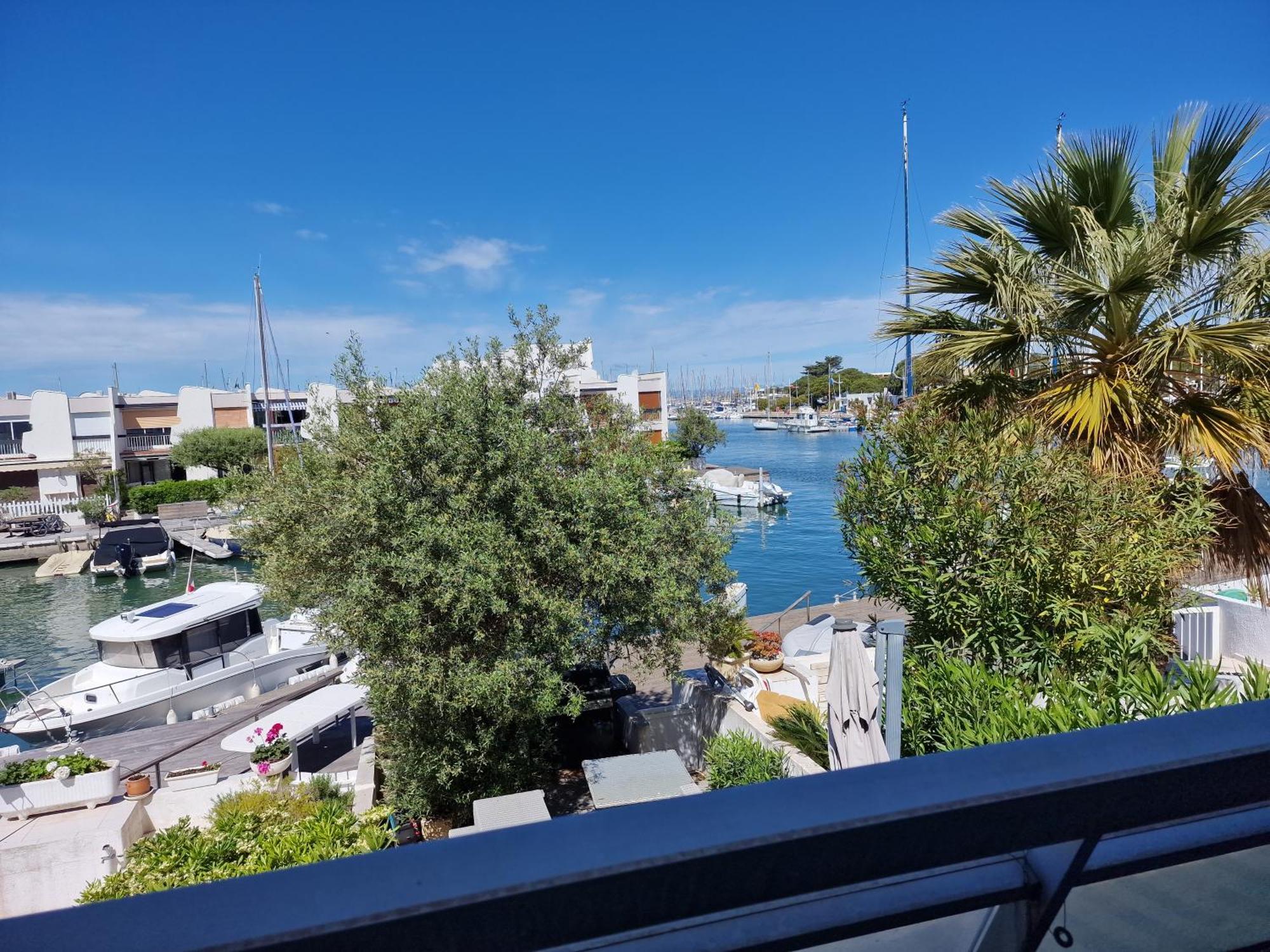 Marina Exceptionnelle - 8 Pers - 120 M2 Vue Mer - Suites Parentales - Cinema - Ponton Le Grau-du-Roi Exterior photo